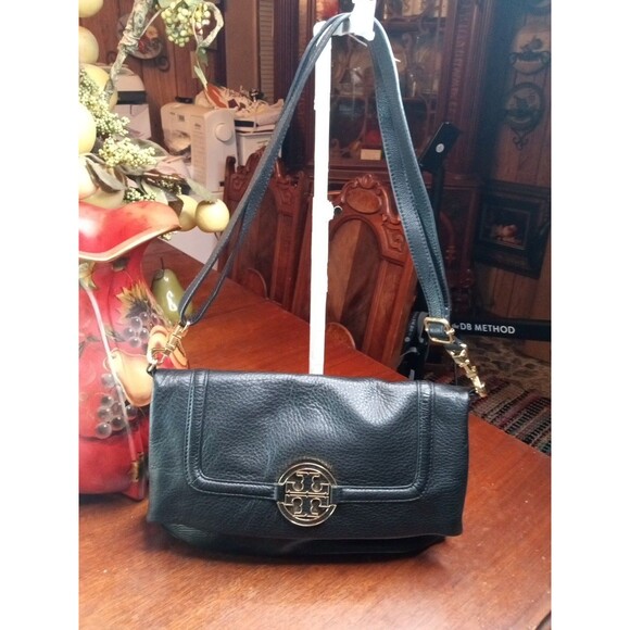 $435+ Auth Tory Burch Black Leather Amanda Foldover Crossbody Bag Beautiful - Picture 2 of 11